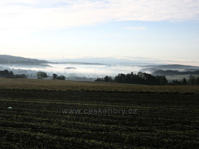 ranní mlha v  Jestřebích horách 