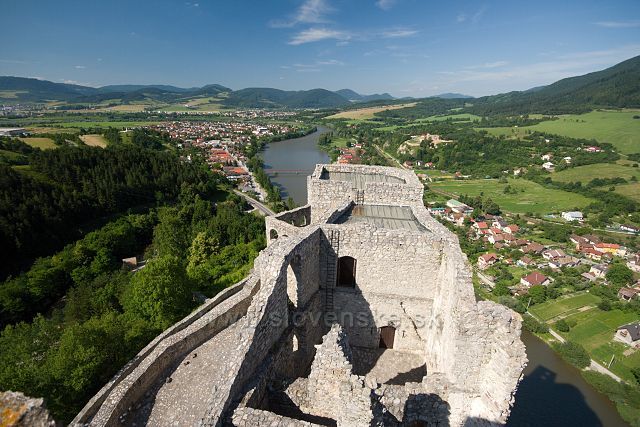 Výhled z hradu Strečno