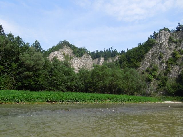 Pohled z pltě při splavování Dunajce