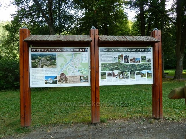 Jablonné nad Orlicí - informační tabule u koupaliště