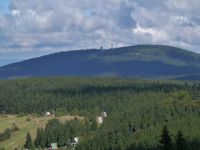 Buková hora - pohled od telekomunikační věže k Suchému vrchu