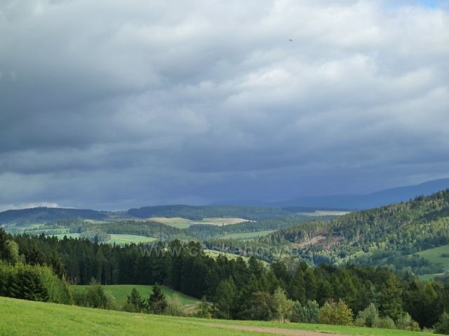 Sobkovice - pohled z Frantova kopce do údolí Tiché Orlice
