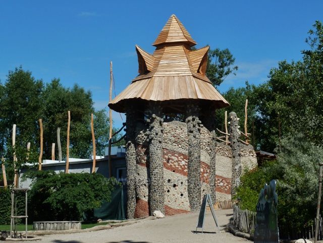Milovice - park Mirakulum - bludiště