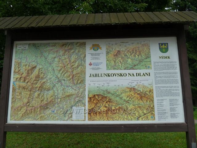 Nýdek náměstí - orientační mapa u autobusové zastávky