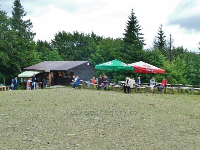 Nýdek - polský stánek se suvenýry a občerstvením pod rozhlednou Velká Čantoryje