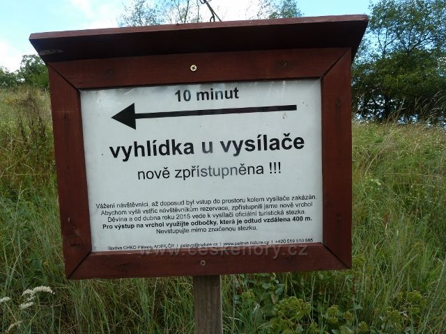 Pálava - upozornění na novou turistickou stezku k vyhlídce u děvínského vysílače