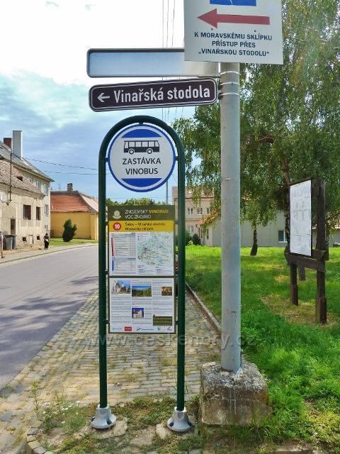 Šatov - zastávka vinobusu