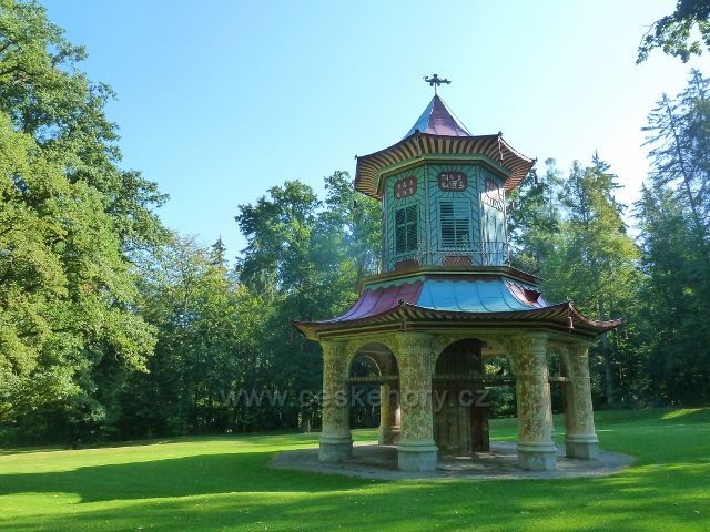Vlašim - Čínský pavilon v zámeckém parku