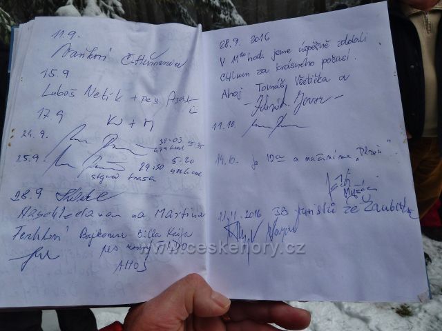 Záchlumí - vrcholová kniha