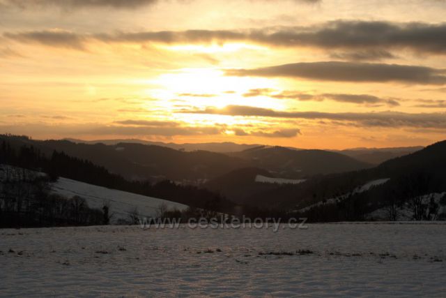 západ slunce nad Velkou Lhotou