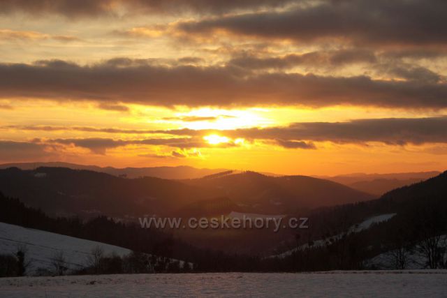 západ slunce nad Velkou Lhotou