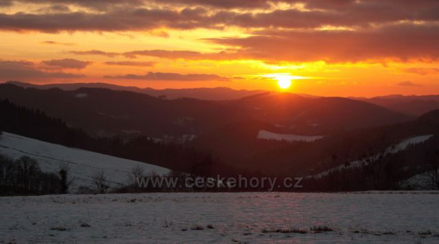 západ slunce nad Velkou Lhotou