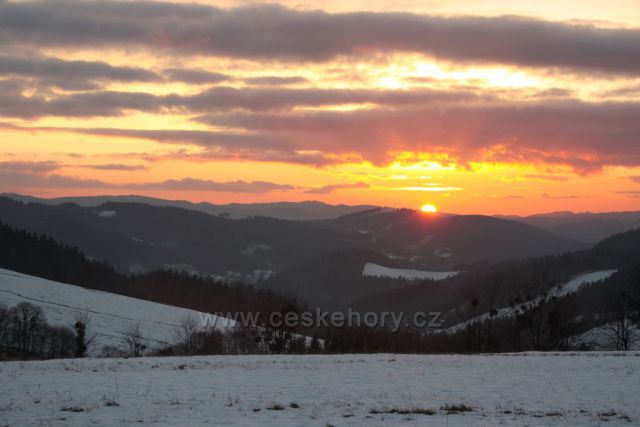 západ slunce nad Velkou Lhotou