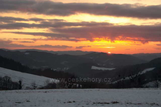 západ slunce nad Velkou Lhotou