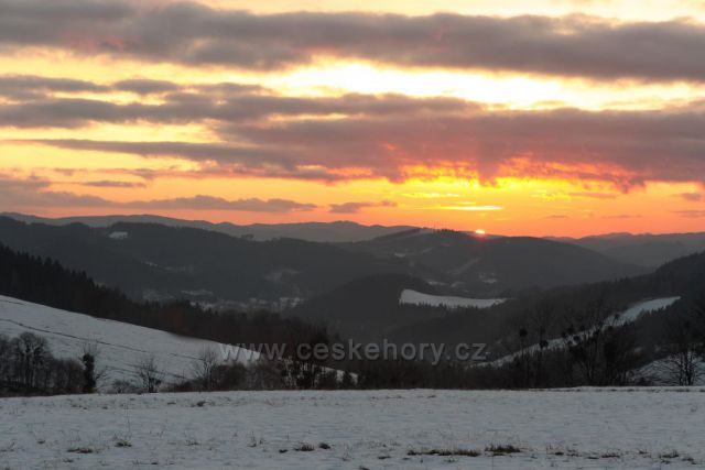 západ slunce nad Velkou Lhotou