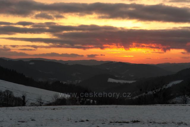 západ slunce nad Velkou Lhotou