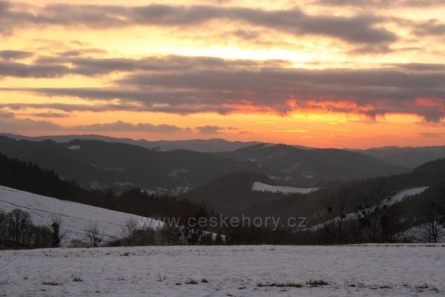 západ slunce nad Velkou Lhotou