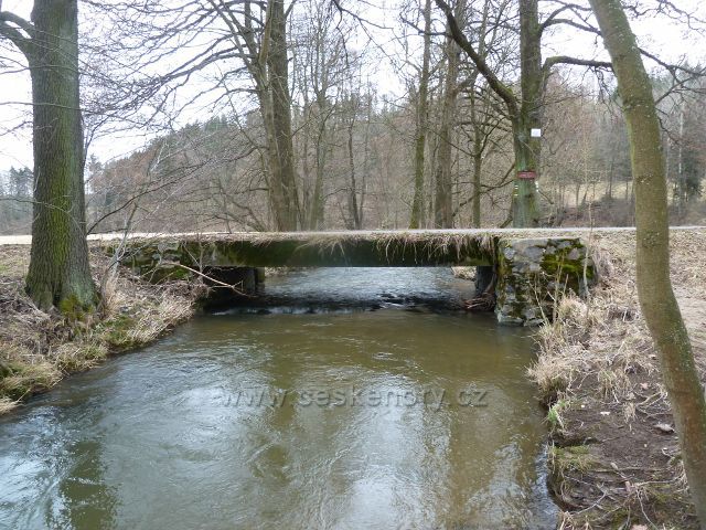 Kunvald - mostek přes Rokytenku pod Krejsovo kopcem u NS Žamberk-Kunvald