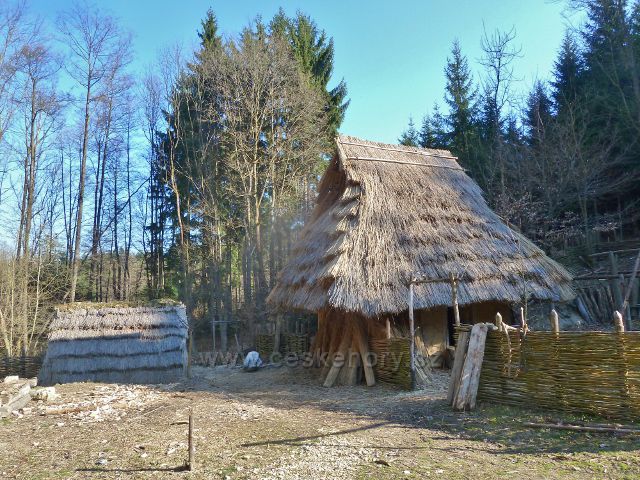 Pravěká osada Křivolík