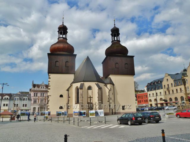 Náchod - kostel svatého Vavřince na Masarykovo náměstí