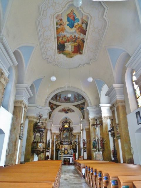 Choceň - interiér kostela sv. Františka Serafínského