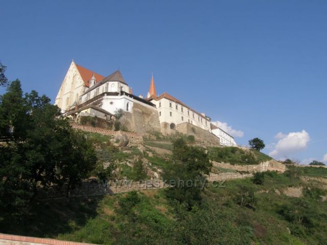Kostel Sv.Mikuláše ze starých hradeb nad Dyjí-Znojmo