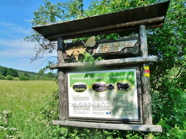 Nové Losiny - informační tabule na Přemyslovském sedle se věnuje zemědělství