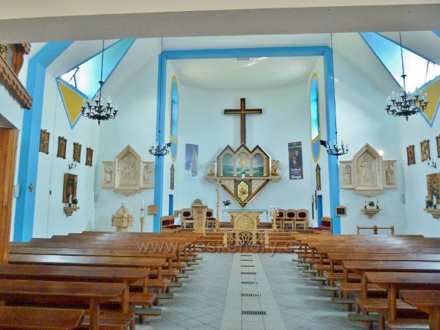 Jaworzynka - interiér kostela sv. Matky Boží Frýdecké