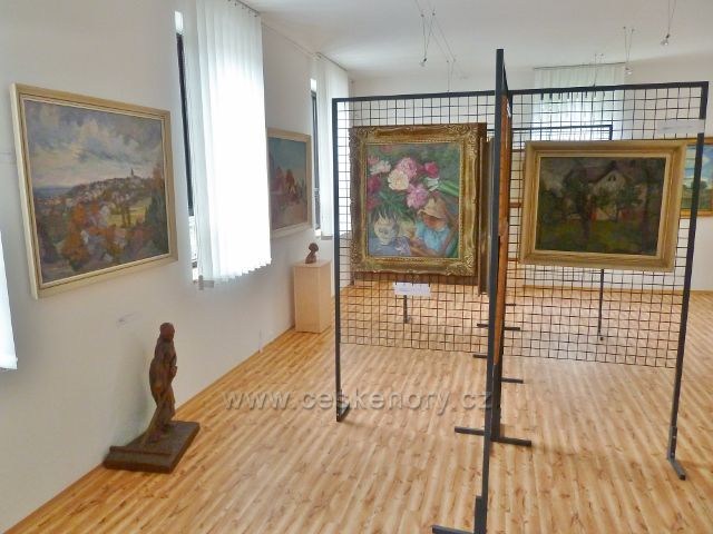 Slatina nad Zdobnicí - interiér Slatinské galerie