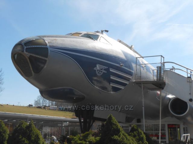 TU 104 OK-LDC v Petrovicích