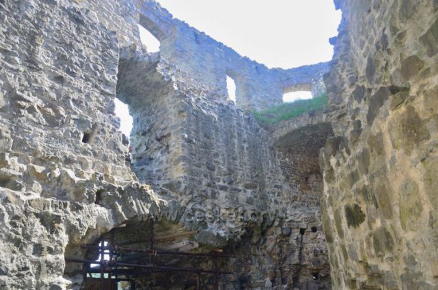 Skalní hrad Valečov