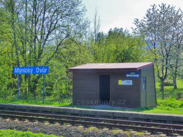 Železniční zastávka Mlýnický Dvůr na trati Králíky - Štíty
