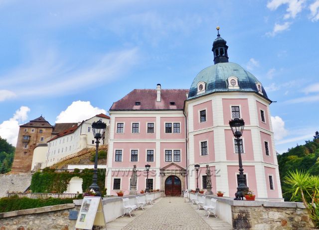 Bečov nad Teplou - zámek a hrad