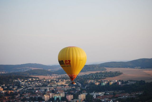 let balónem nad Brnem