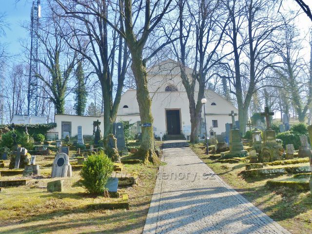 Moravská Třebová - lapidárium na hřbitově