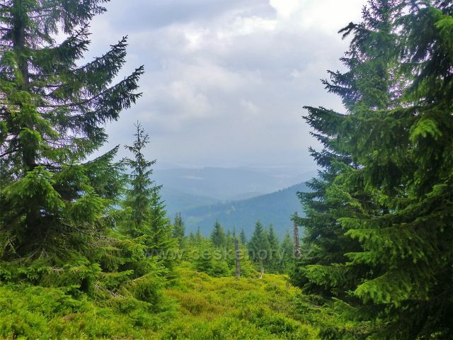 Horní Malá Úpa - průhled na polskou stranu Krkonoš
