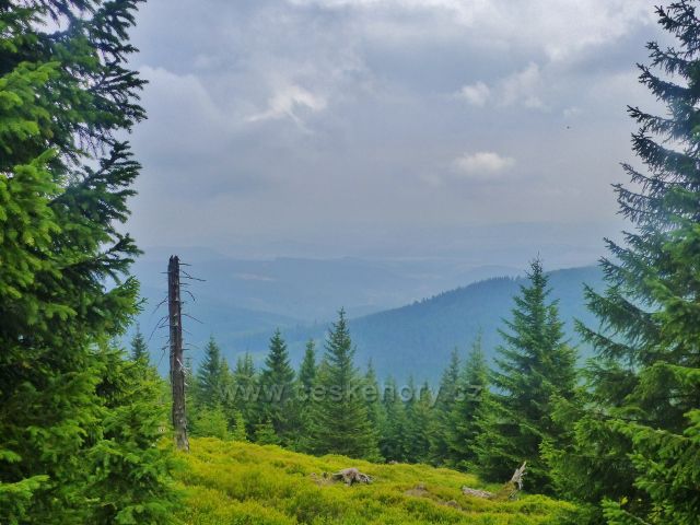 Horní Malá Úpa - průhled na polskou stranu Krkonoš