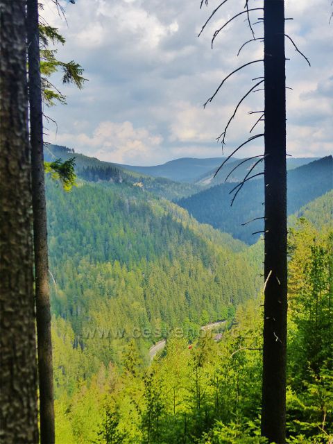 Horní Maršov - průhled do údolí Malé Úpy