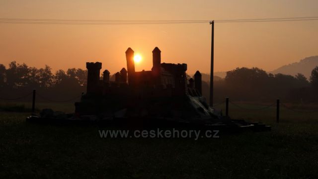 východ slunce z Rajnochovic žst