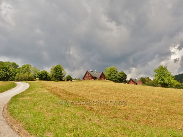 Žacléř - pohled z Vernířovické cesty k bývalé obci Vernířovice