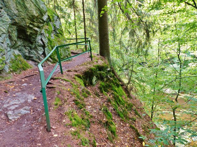 Semily - Riegrova stezka nad Jizerou v PR Údolí Jizery