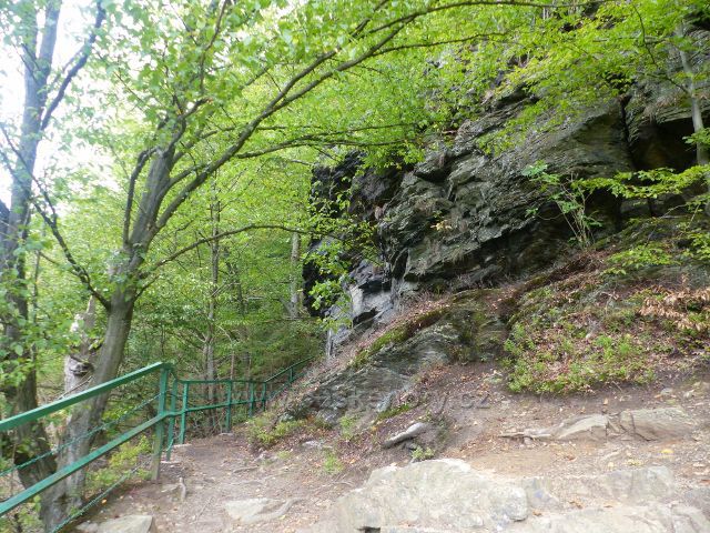 Semily - ochranné zábradlí na Riegrově stezce nad Bohmovo vyhlídkou