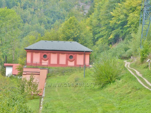 Semily - Riegrova stezka. Koncový objekt přívodního kanálu z Jizery  do MVE Spálov