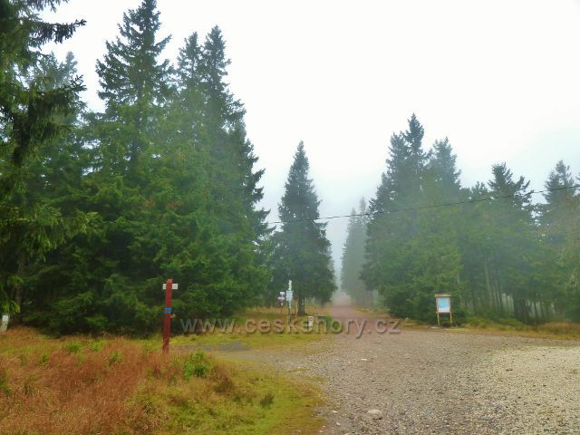 Kletno - hlavní rozcestí v sedle Sniežnická
