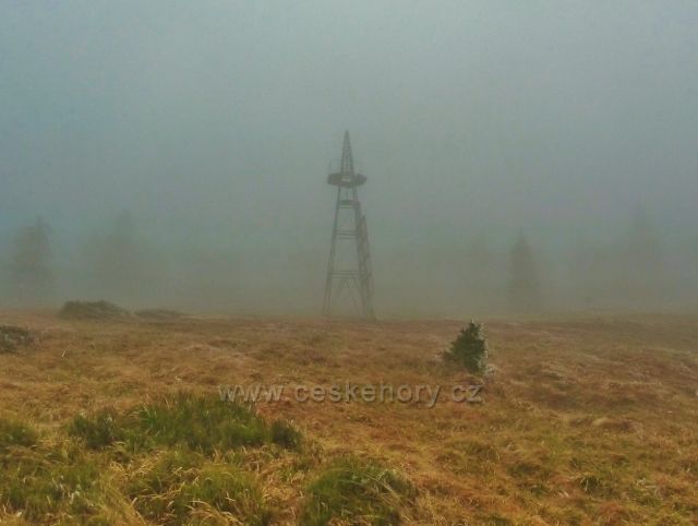 Kletno - vyhlídková věž nad schroniskem Na Sniežniku