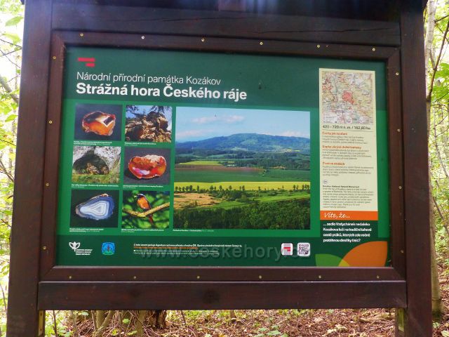 Kozákov - panel NPP Kozákov na rozcestí Pod Radostnou studánkou