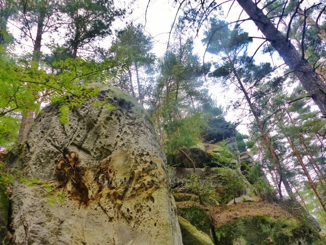 Klokočské skály - skalní masív Nad Schůdky