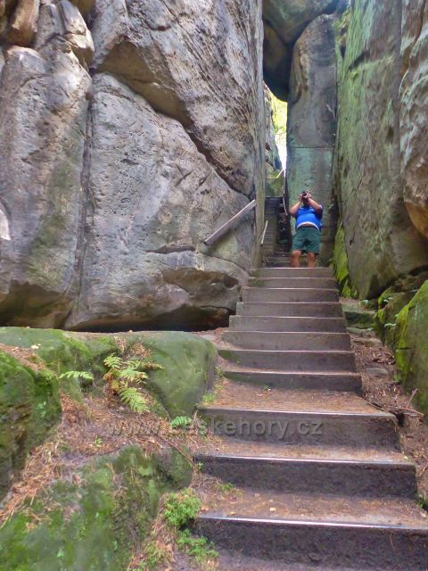 Klokočské průchody - schodiště