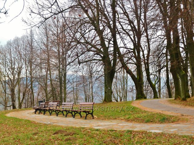 Lázně Jeseník - výhledové místo na Ripperově promenádě