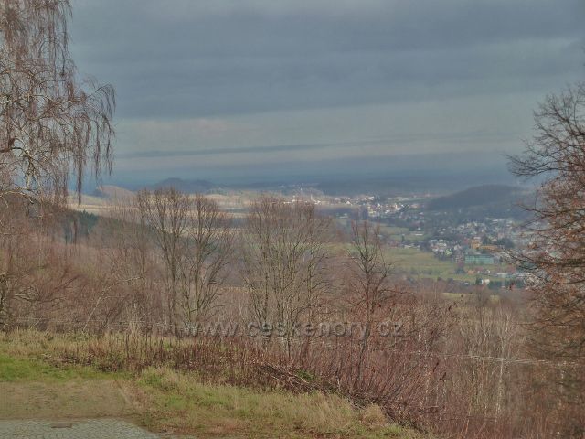 Lázně Jeseník - pohled z terasy Vídeňské kavárny k Písečné